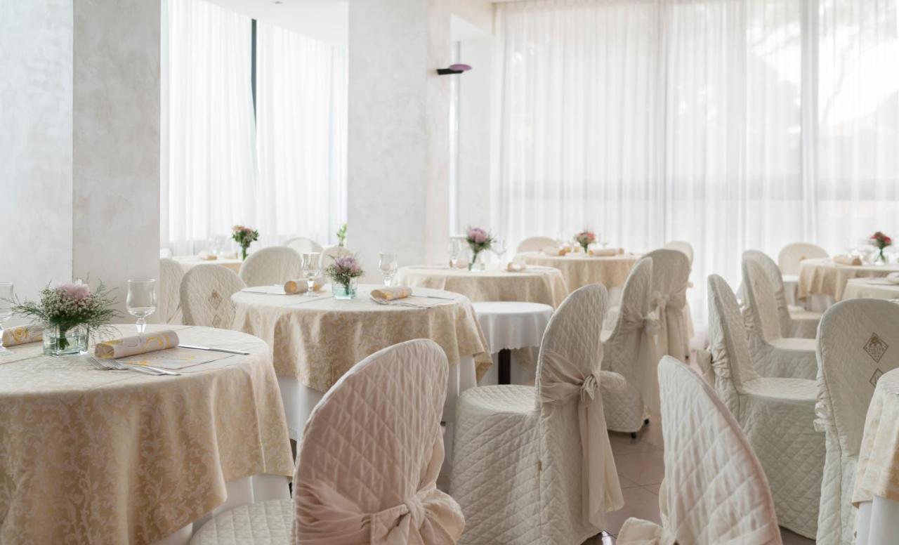 Hotel Tulipe Nazionale Riccione Exterior photo